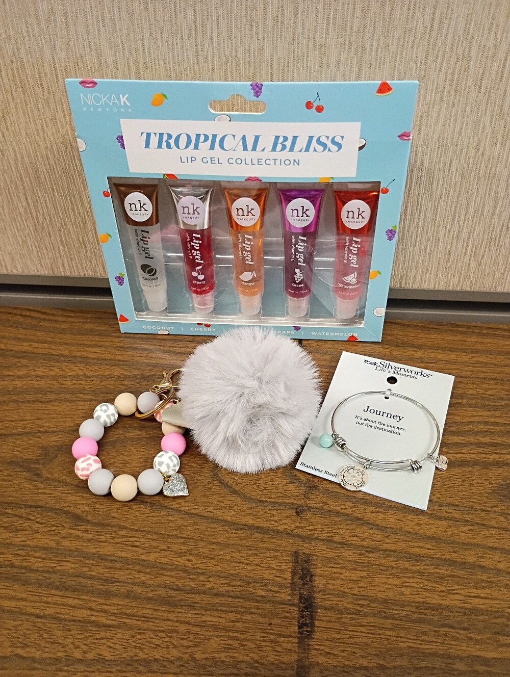Keychain, Bracelet, and 5 Lip Glosses Bundle